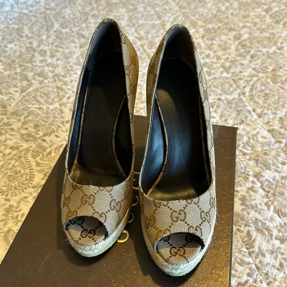Gucci Wedges - Picture 1 of 3